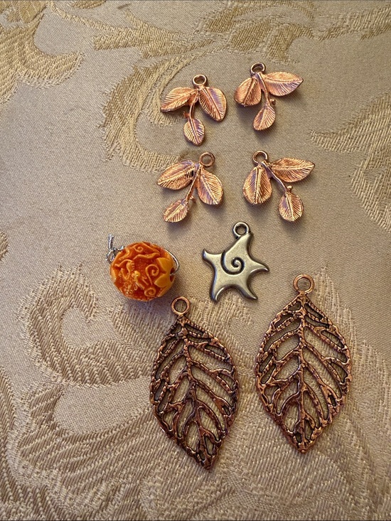 Jewelry - Charms for jewelry makers